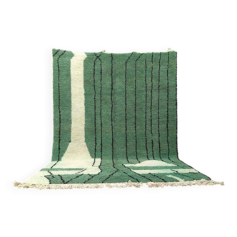 Traditional pure wool rug from Oued Zam, size 150 x 250 cm.