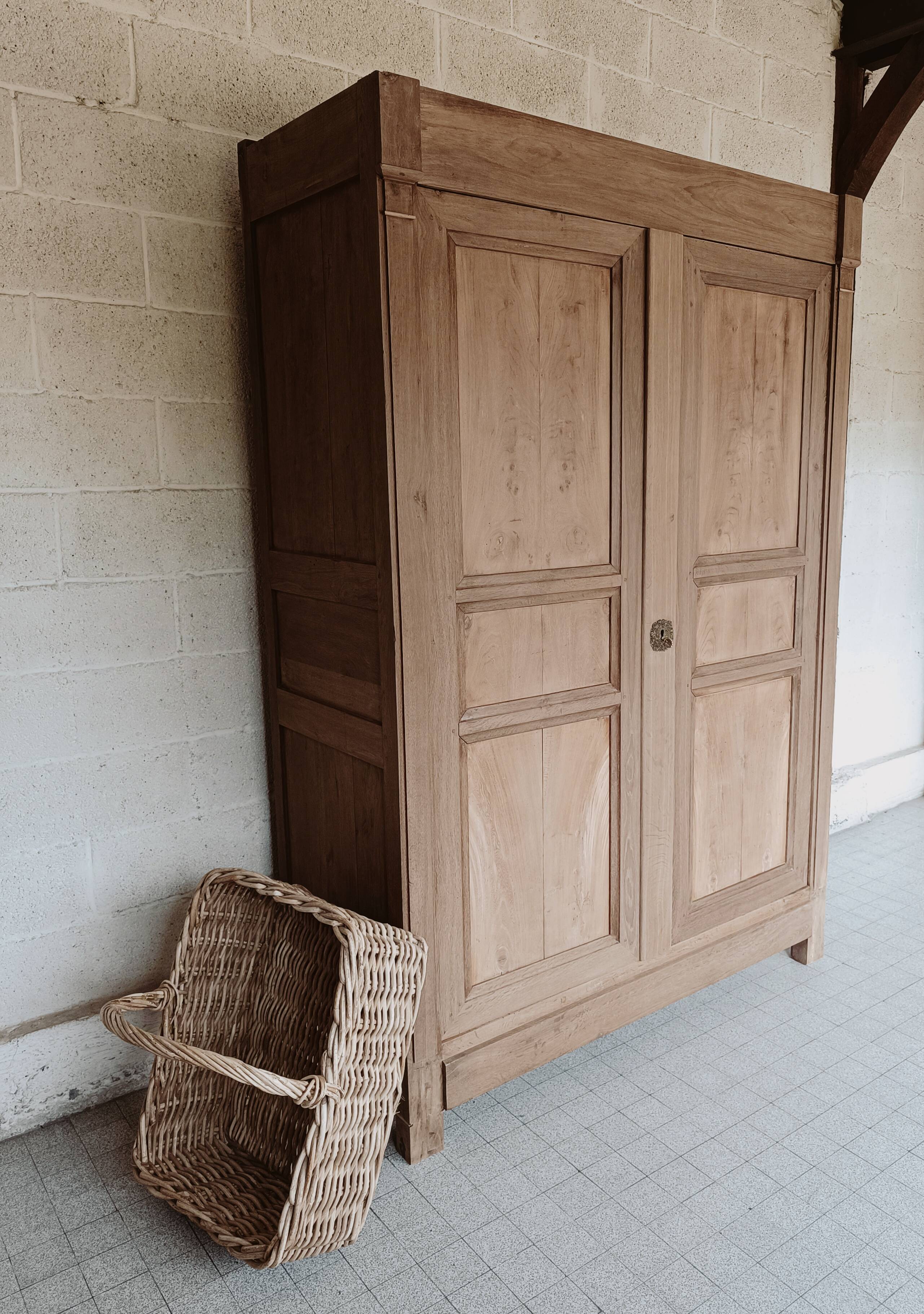 Parisian oak wardrobe