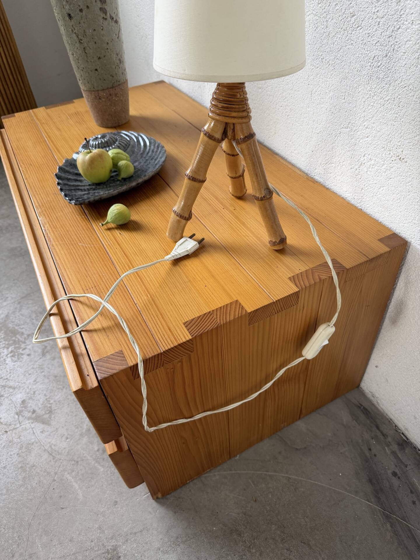 1960s rattan desk or table lamp
