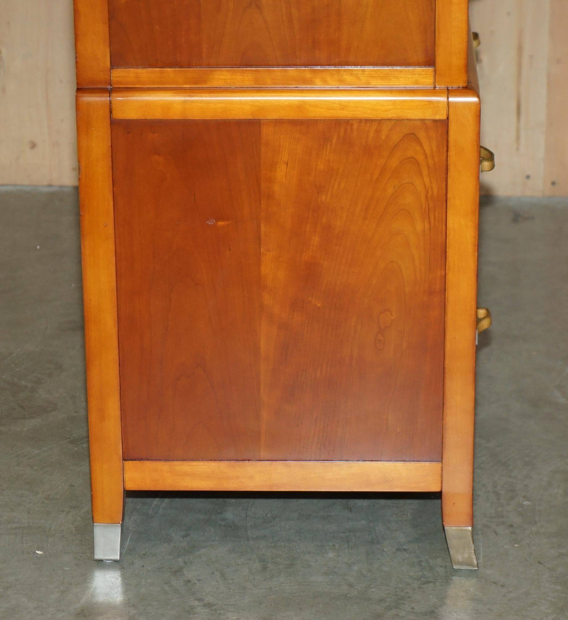 Grande commode haute design Robert Idol pour Lane Home Furnishings