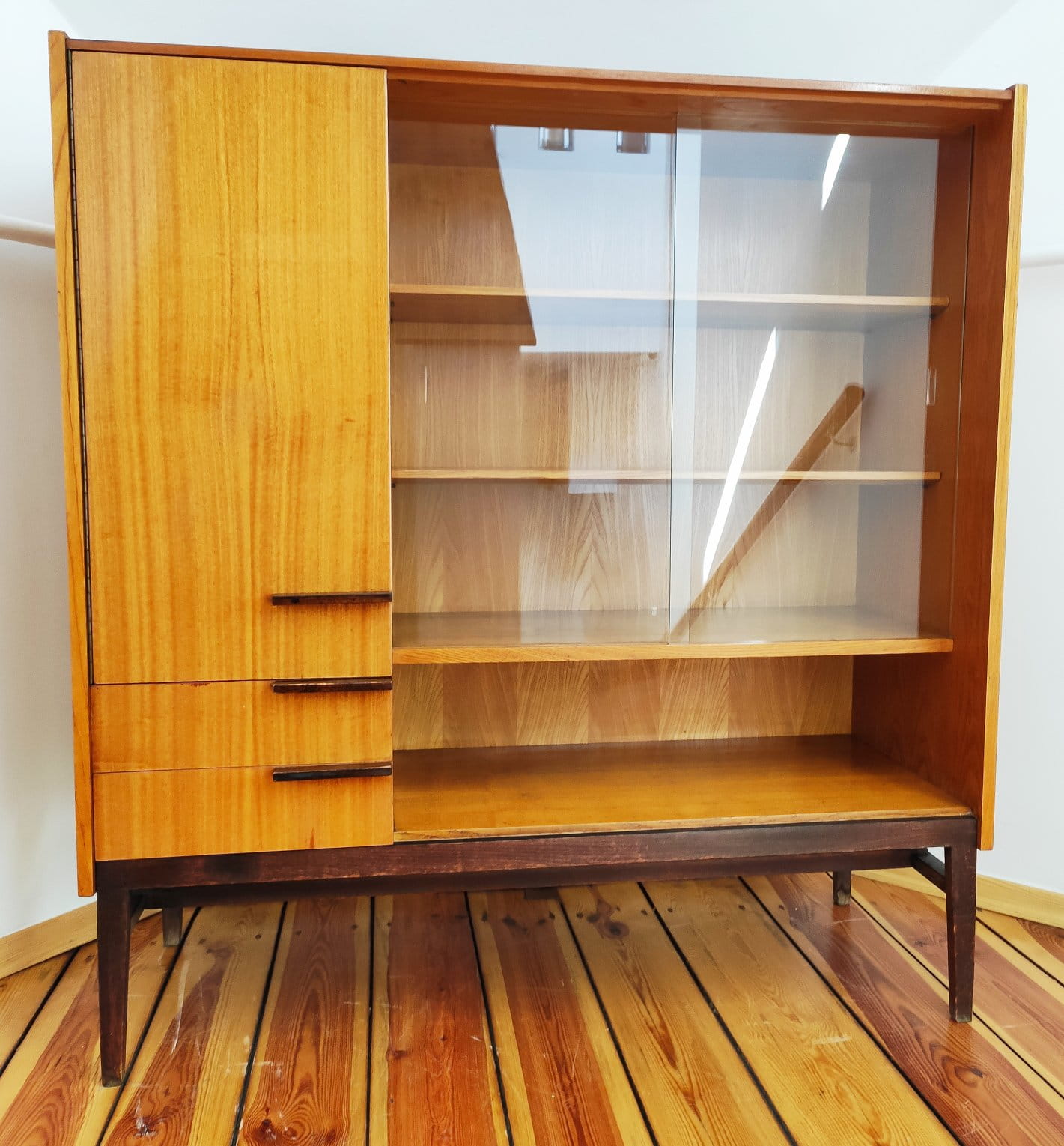 Bookcase by F. Mezulanik for UP Závody, Czechoslovakia, 1960s