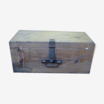 Old transport crate