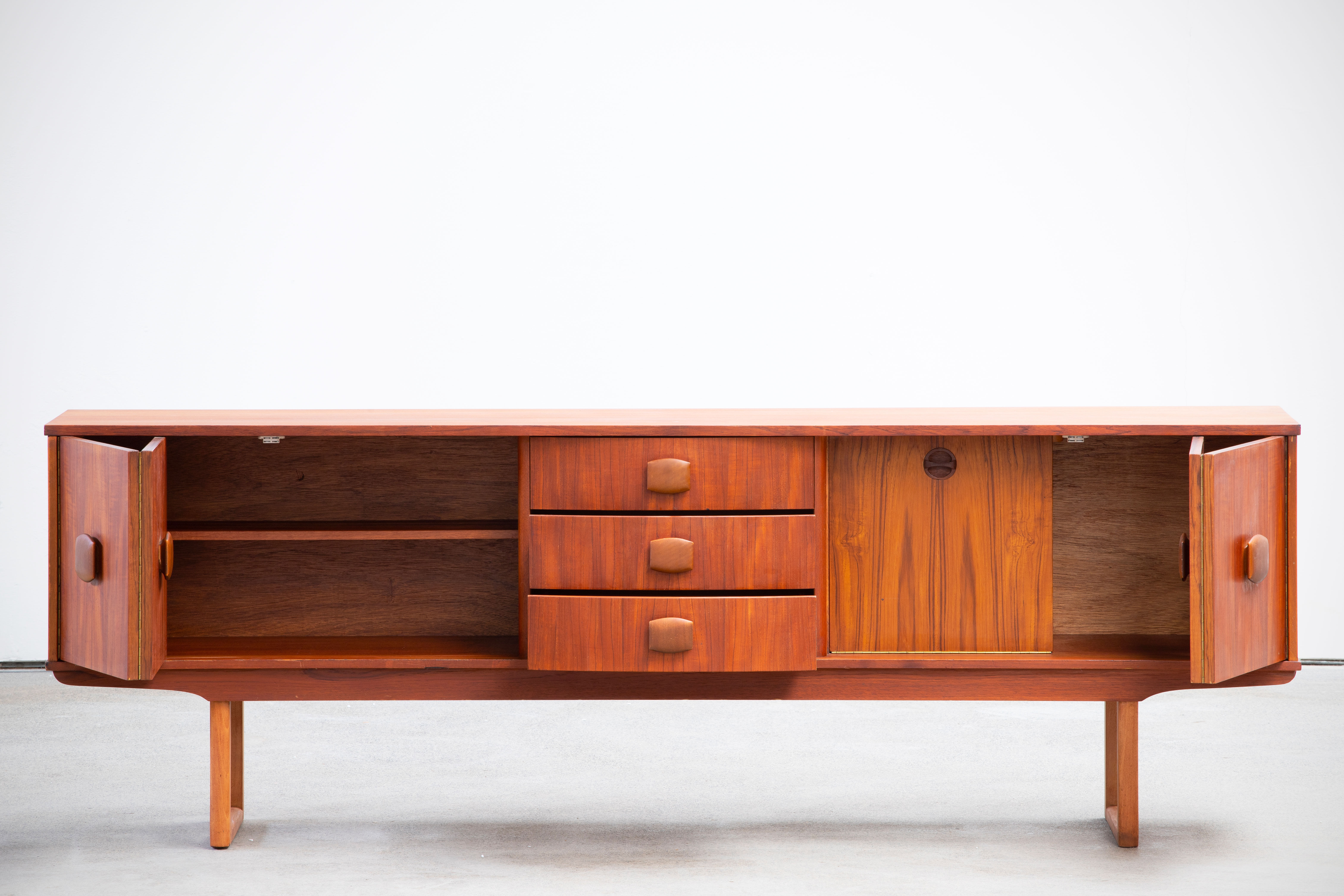 Vintage Scandinavian enfilade 1960