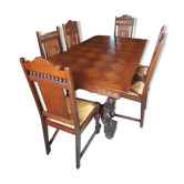 Table de salle à manger bretonne avec 2 rallonges et 6 chaises avec personnages bretons sculptés