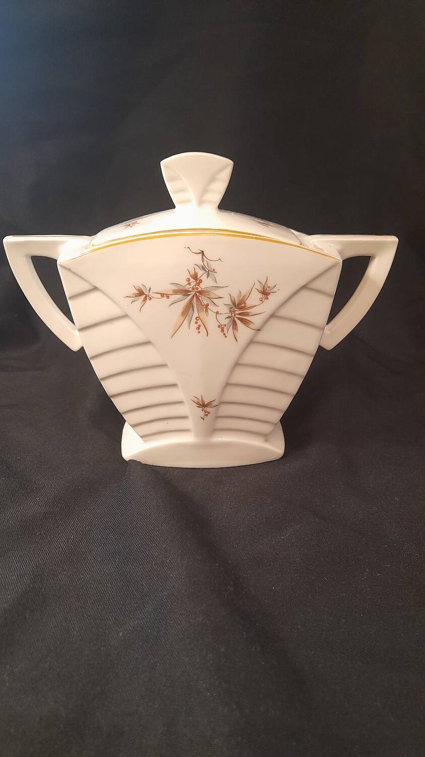 Art deco style coffee service 1 coffee maker, 1 milk jug, and 1 sugar bowl