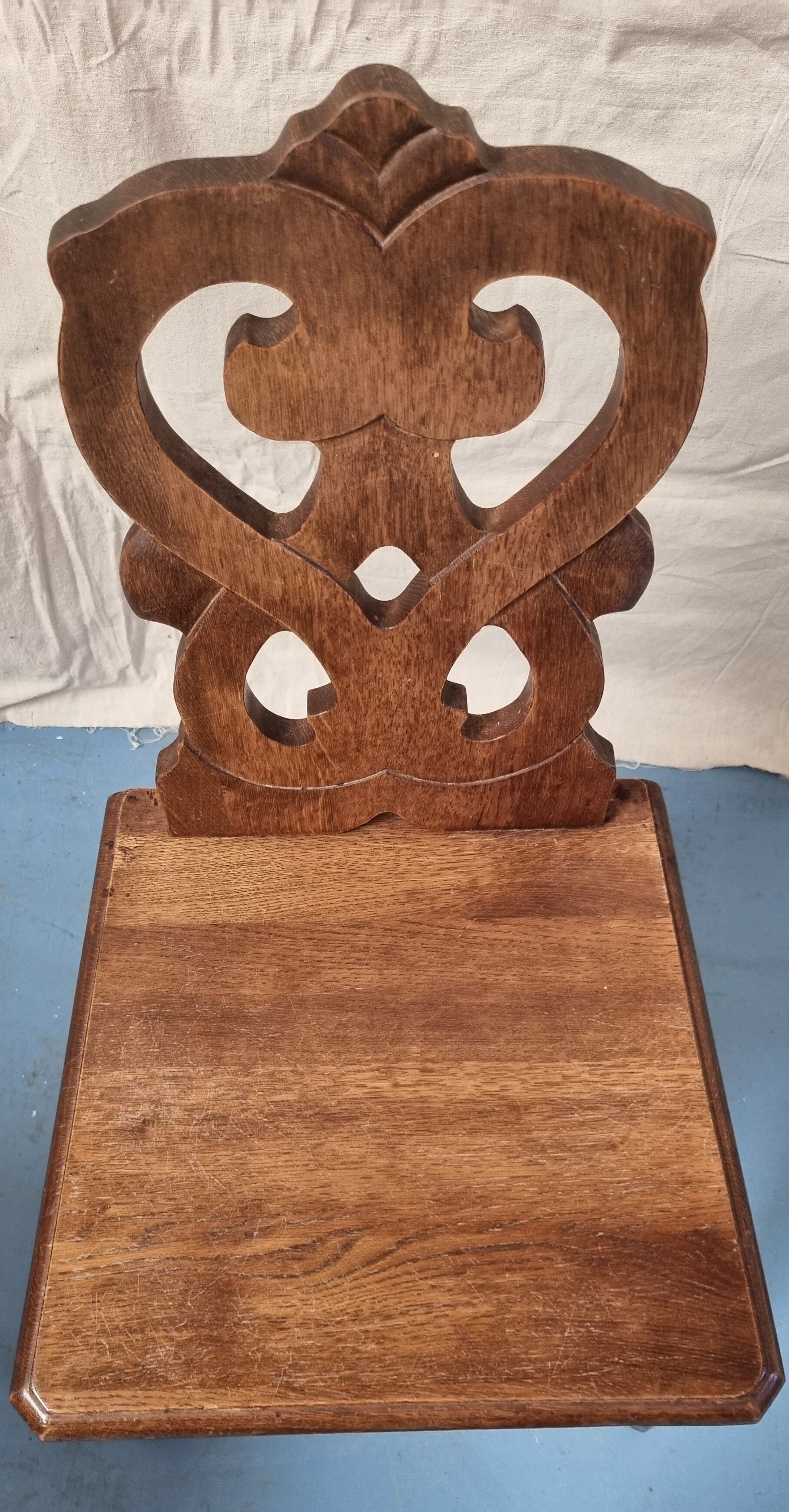Alsatian chair