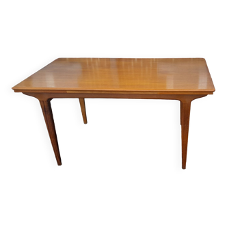 LB teak table