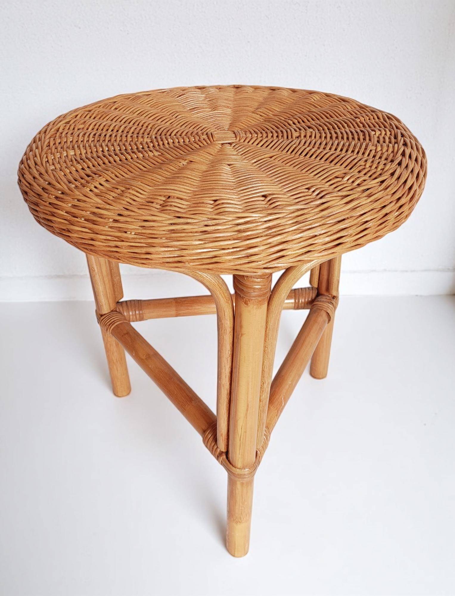 1960s Handmade Vintage French Riviera Wicker & Bamboo Side Table