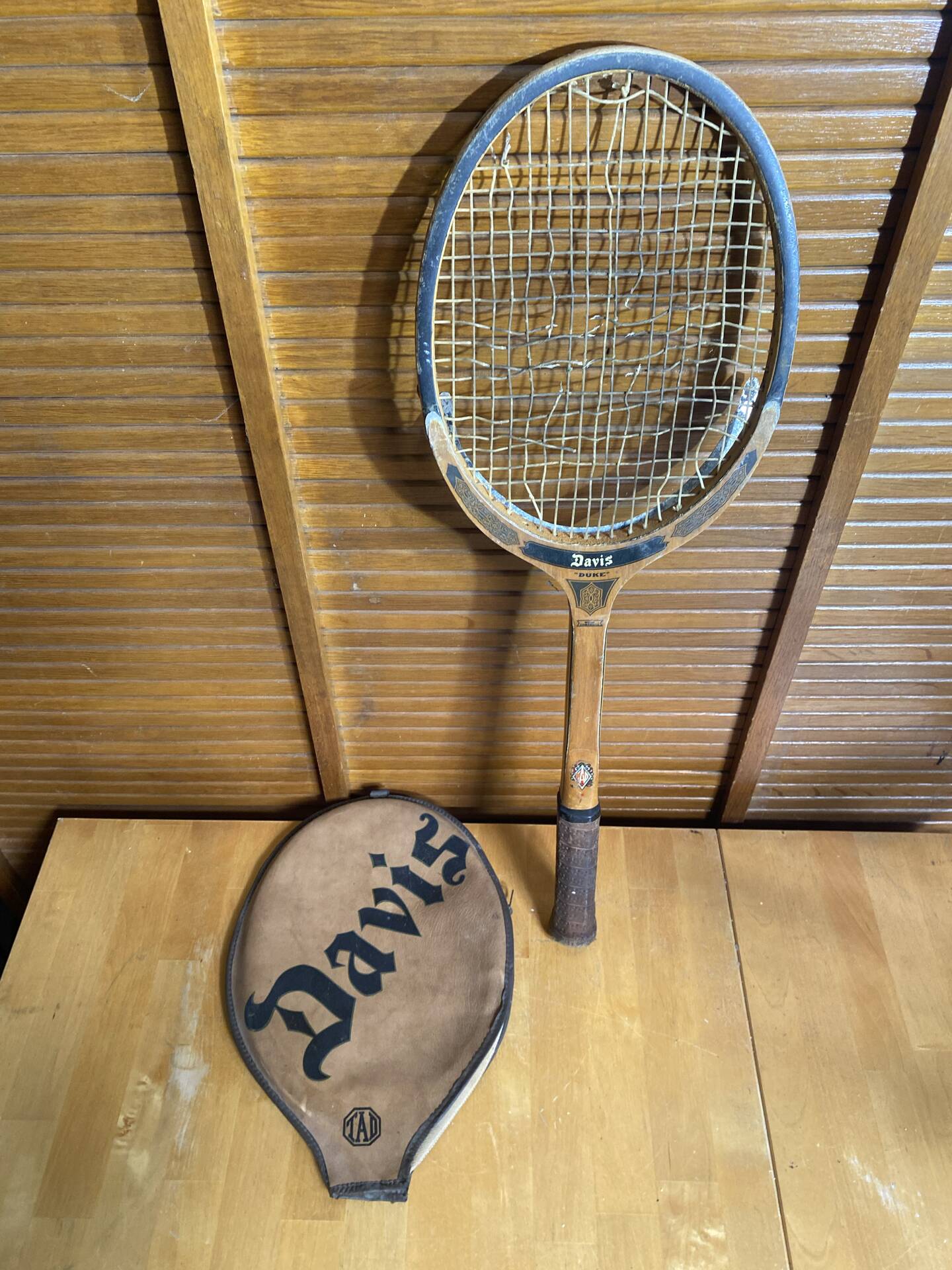 Vintage Tennis Racket DAVIS Duke Wood + Leather Case #E218