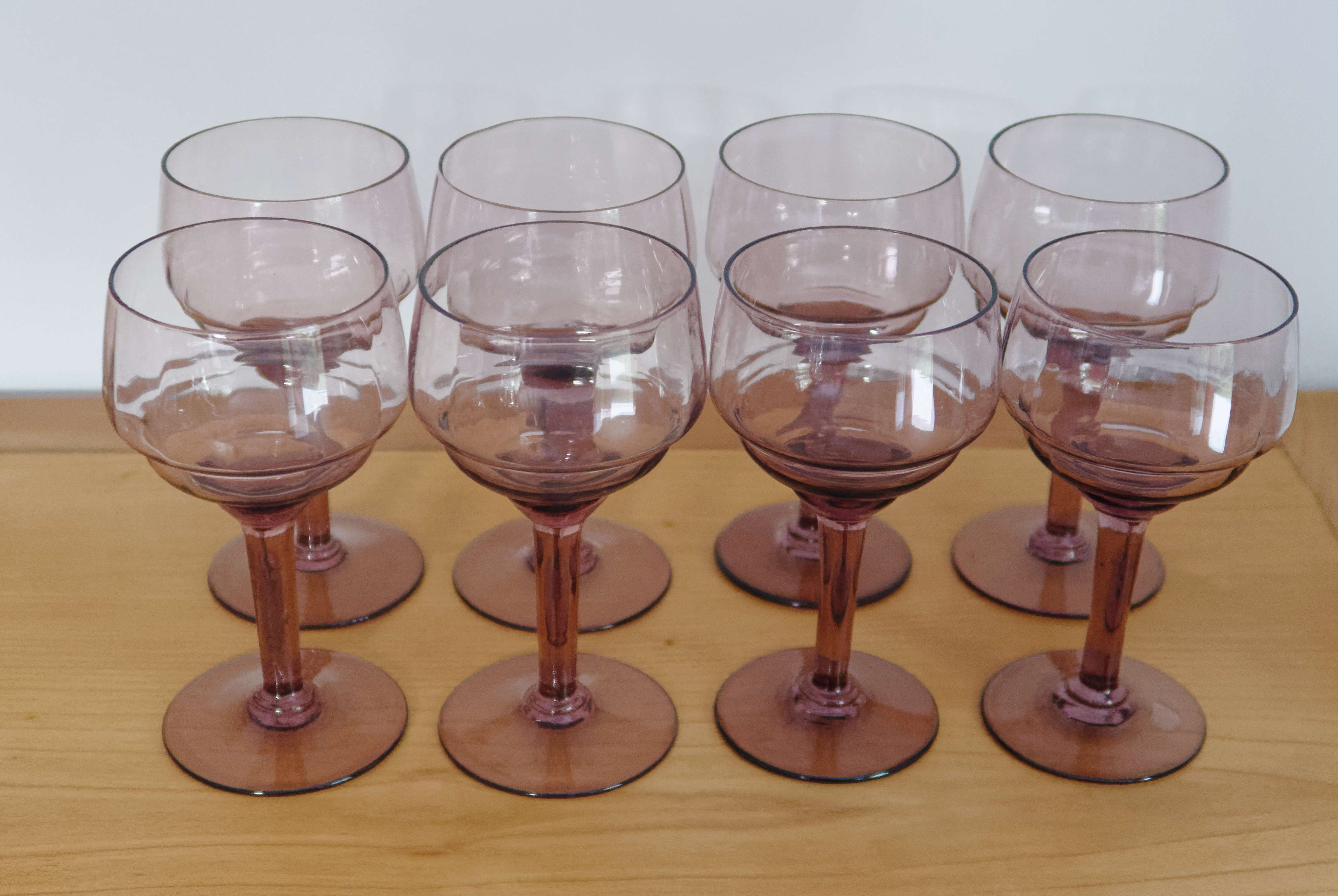 Lot 8 tinted blown glass wine glasses