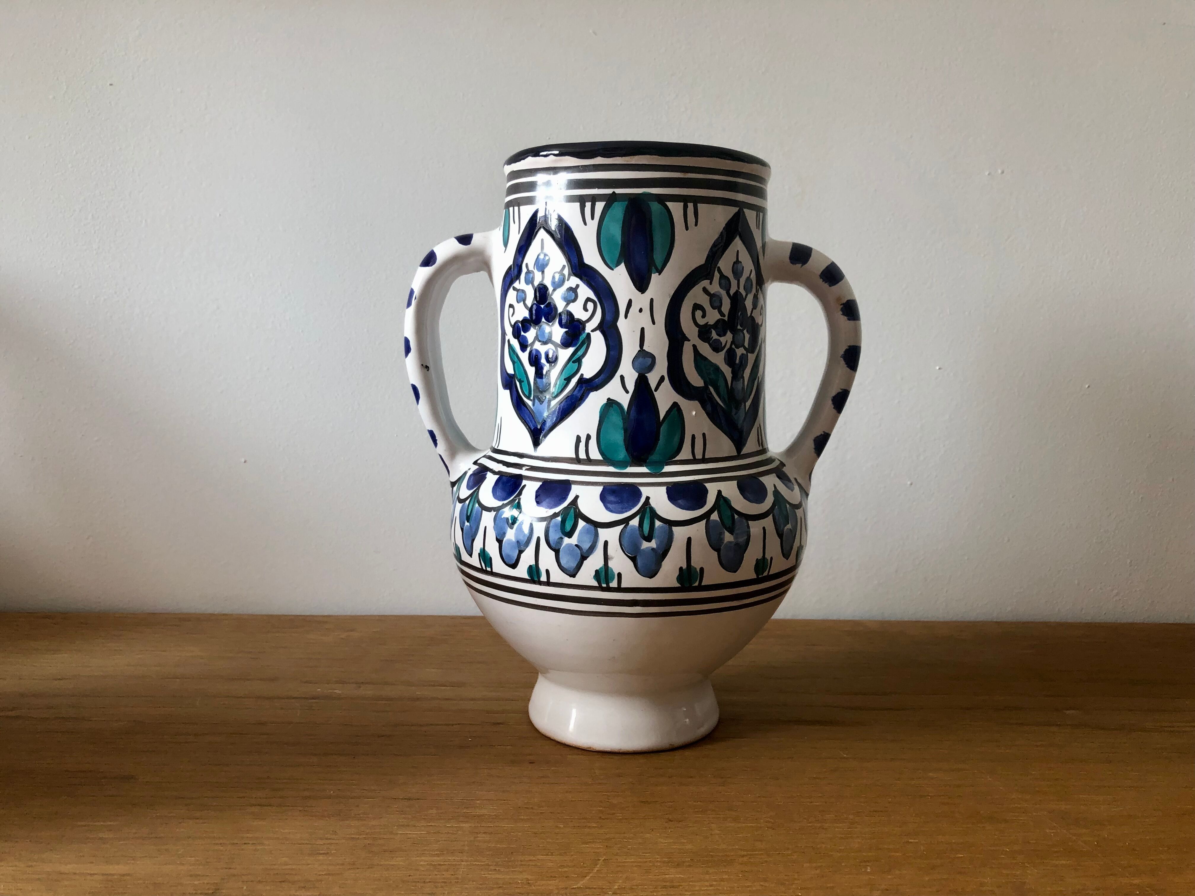 Tunisian vase