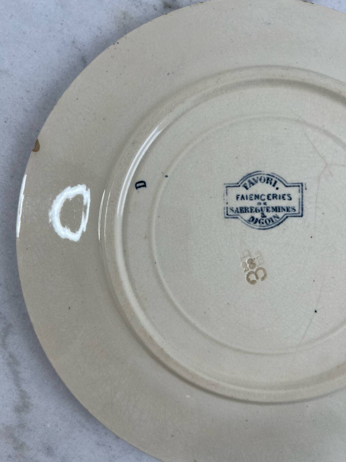 Set of two ironstone plates Sarreguemines Digoin favourite