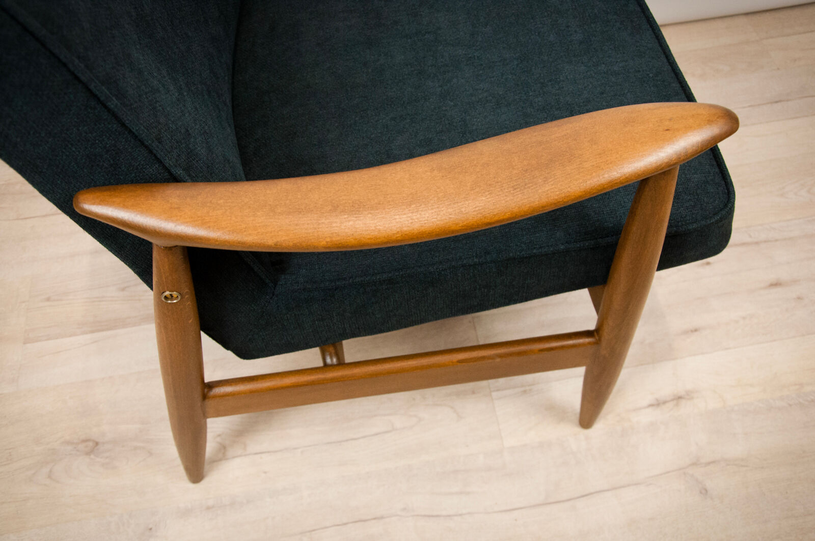 GFM-87 Beech and Fabric Armchairs by Juliusz Kędziorek for Gościcińskie Fabryki Mebli, 1960s, Set of