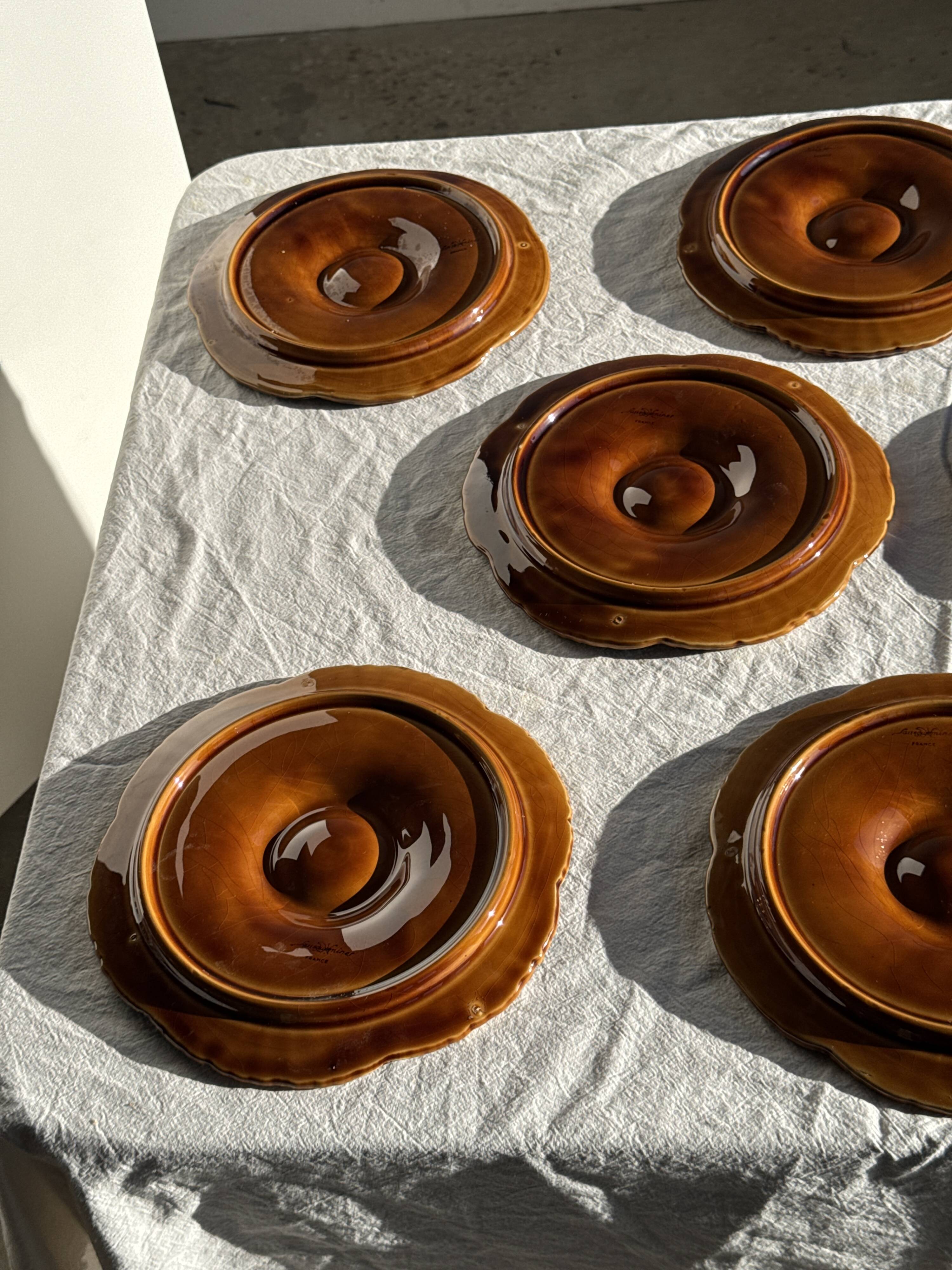 Set of 12 oyster or shell plates in glazed brown ceramic D