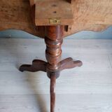 Folding violin table