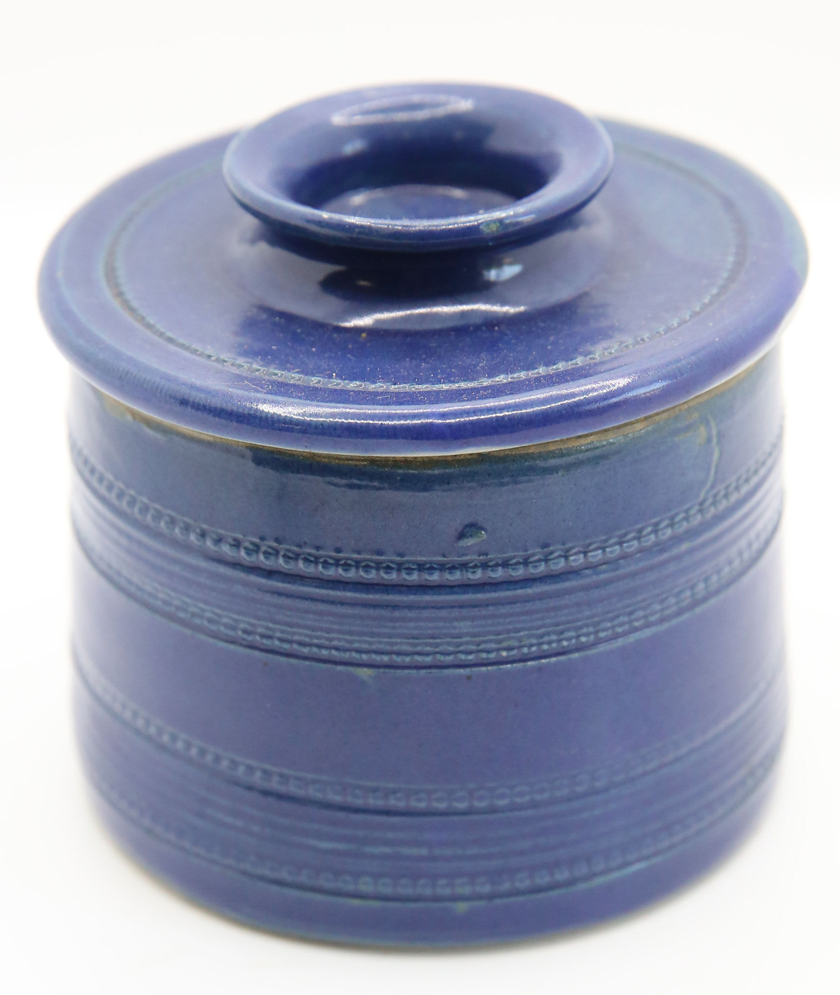 Beurrier à eau artisanal en grès émaillé bleu marine
