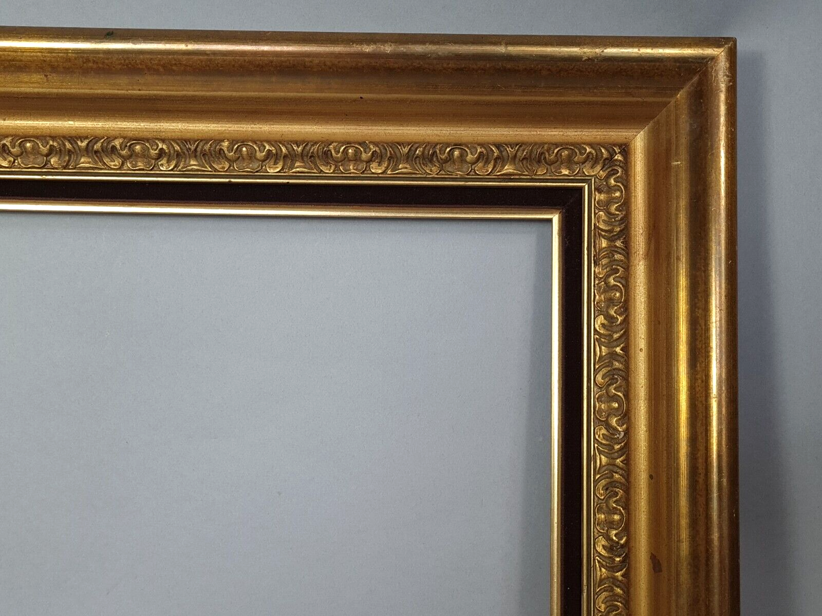 Frame hollow edges wood gilded stucco gold leaf foliage 41x33 or 45x37 cm SB187