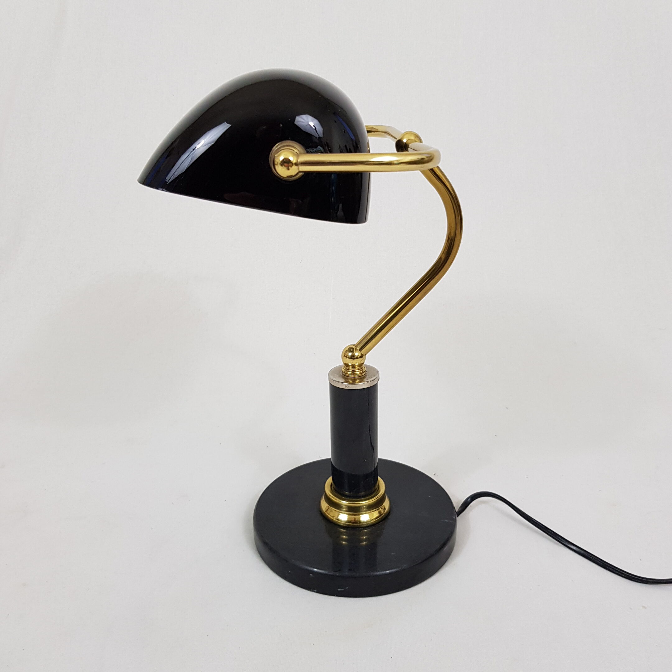 Desk lamp with base stone and black opaline