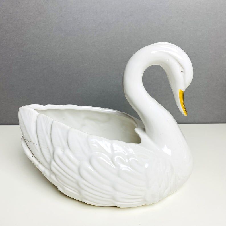 Lot de deux pots de fleur vintage cygne