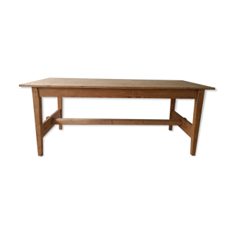 Farm table