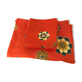 Nappe ronde et 7 serviettes seventies années 70