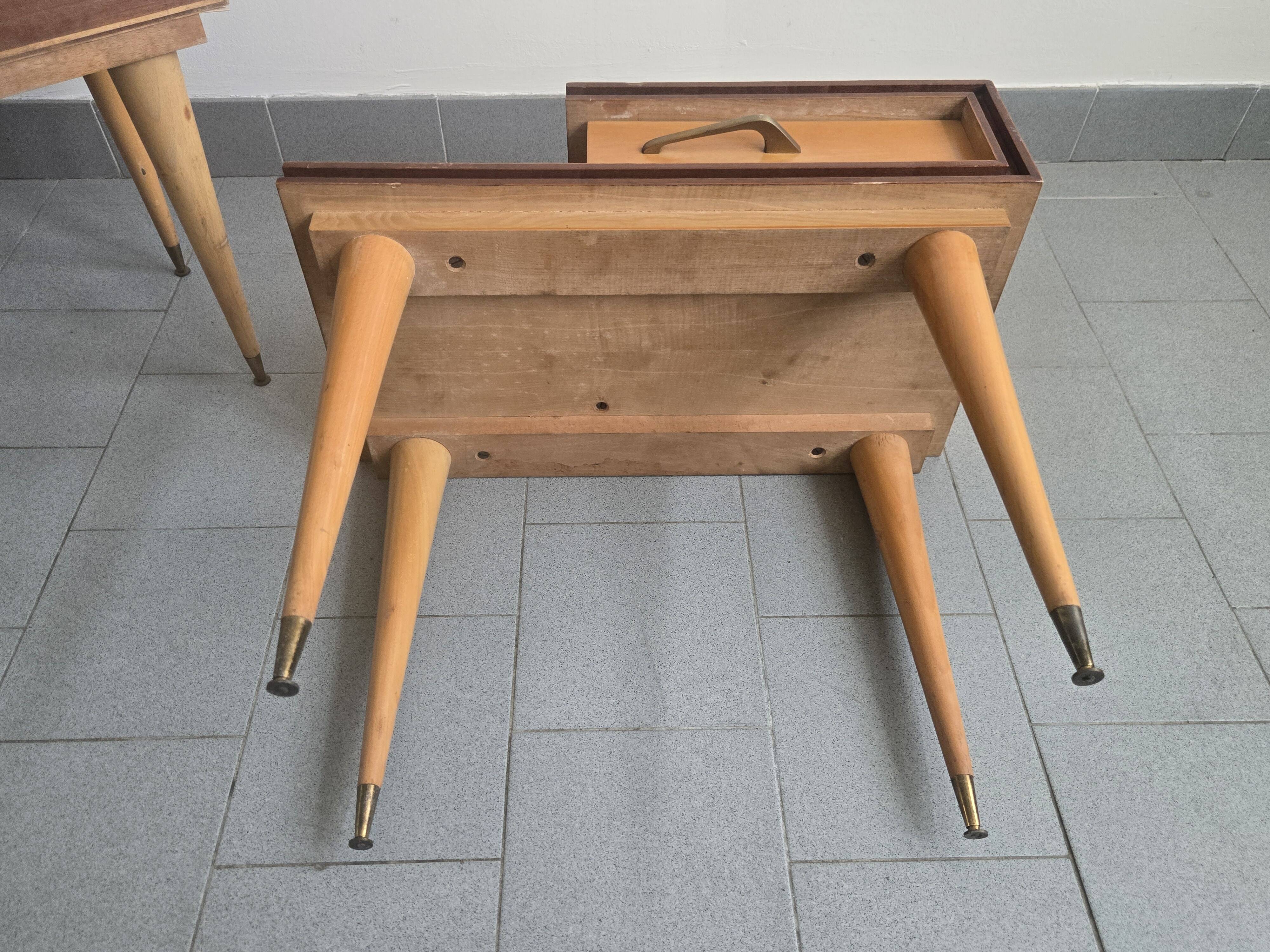 Paire de chevets asymétiques, 1960
