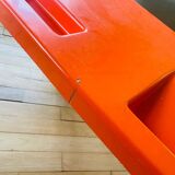 Table basse orange en fibre de verre Prisunic