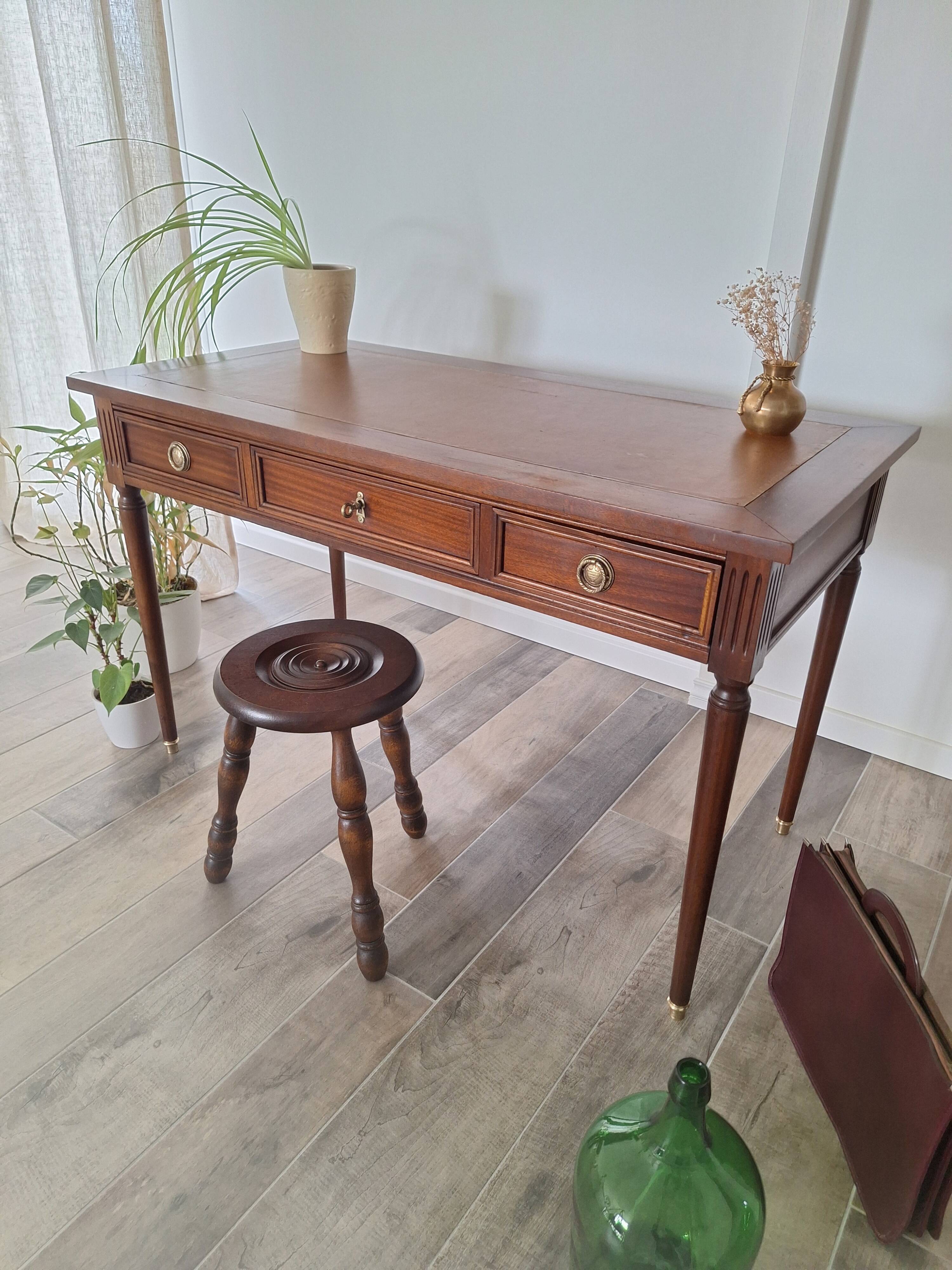 Louis XIV style desk
