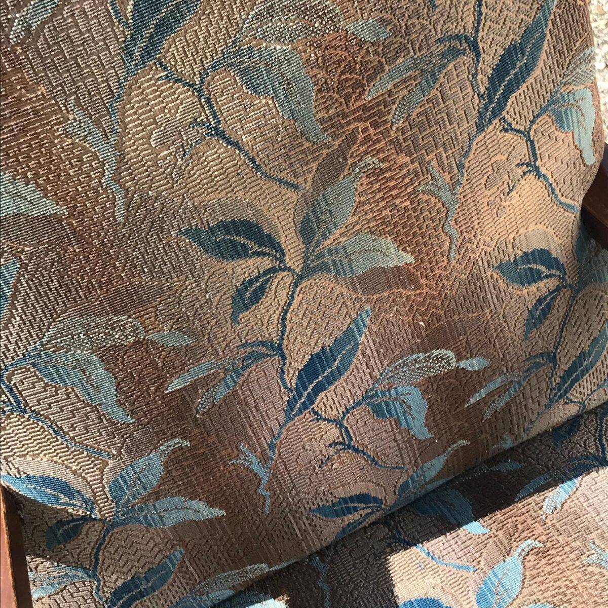Paire de fauteuils Art Déco marron en noyer massif, tissu à motif multicolore, Budapest 1930s