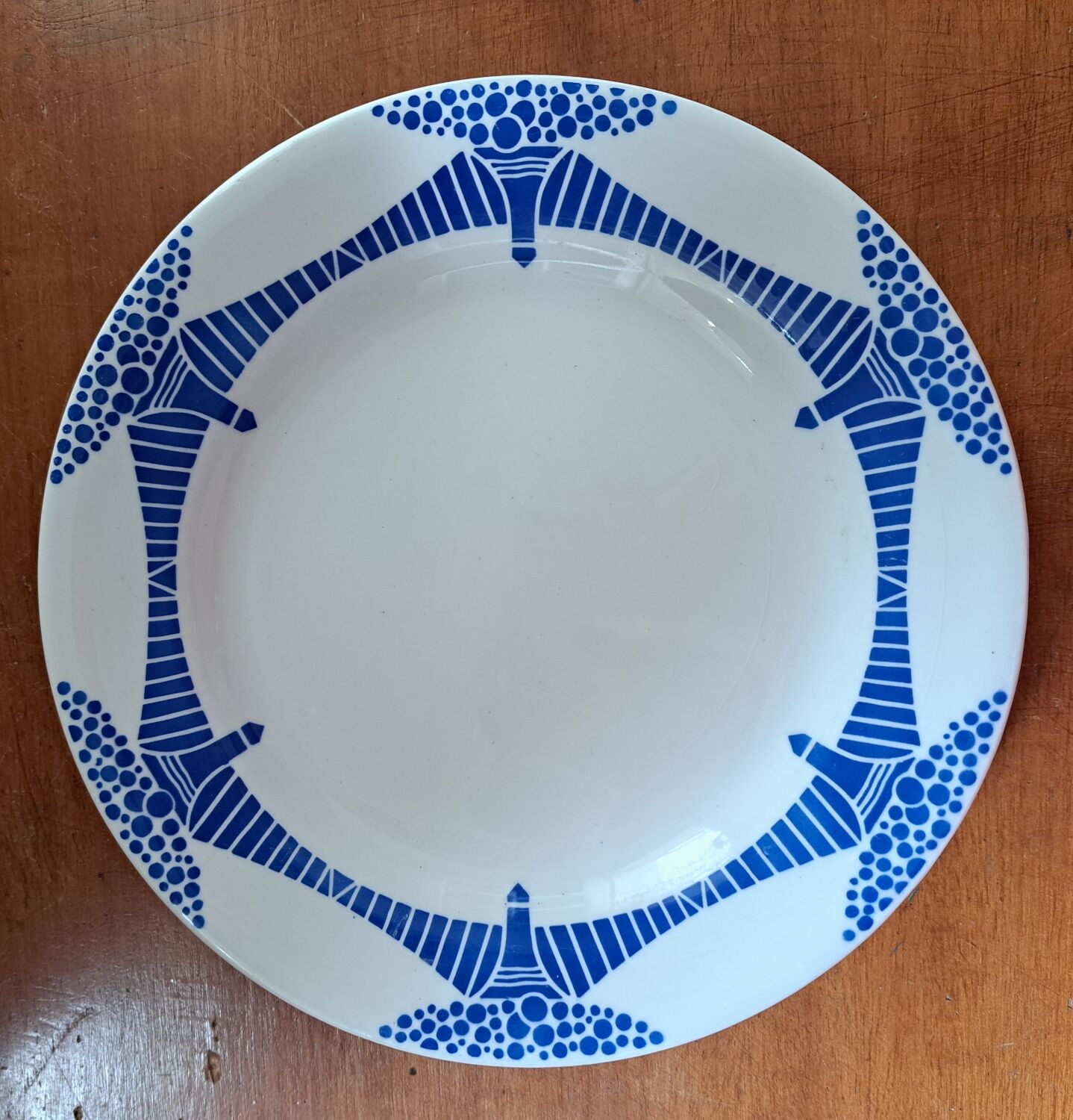 Art deco piedouche plate