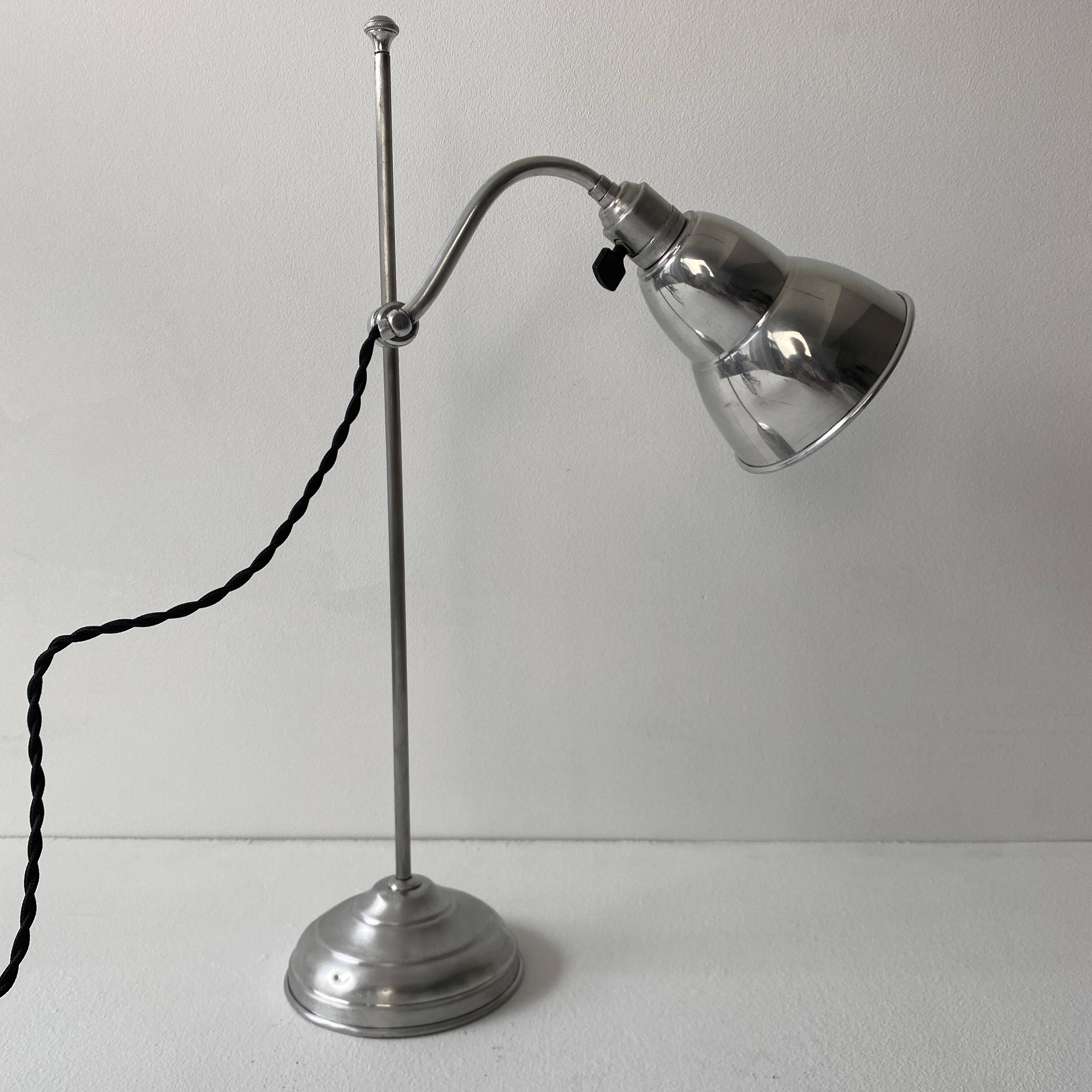 Old vintage desk lamp raise and lower