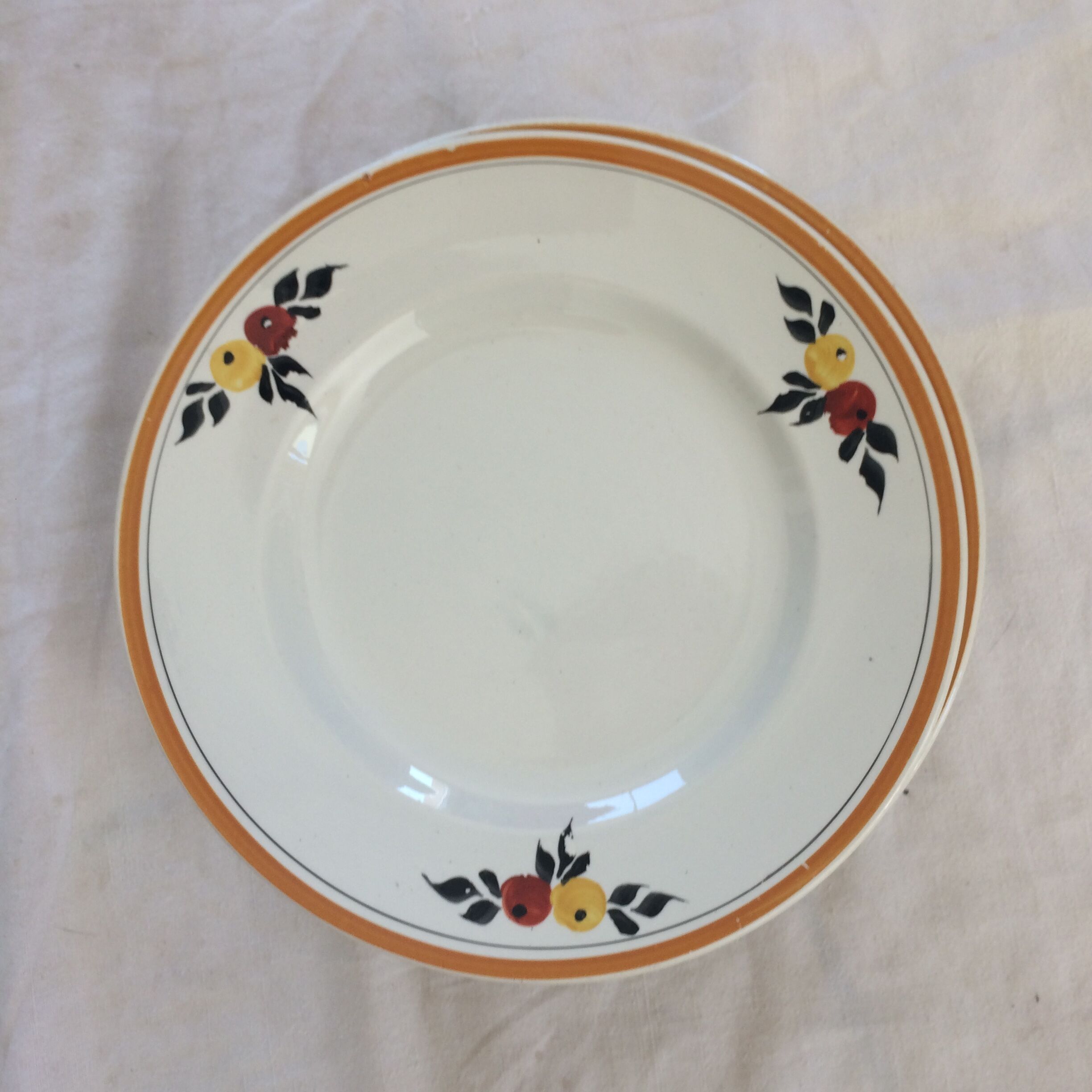 8 dinner plates of the 1960s, painted hand
