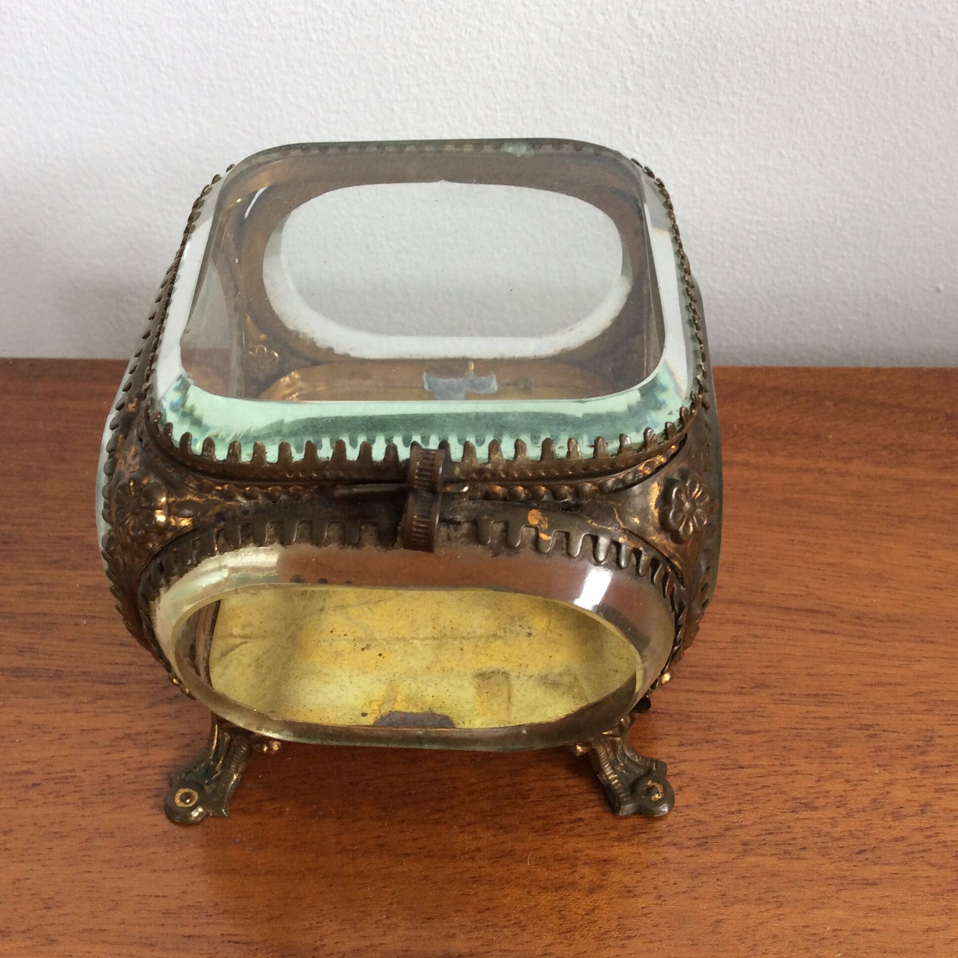 Art Deco jewelry box in brass and beveled glass