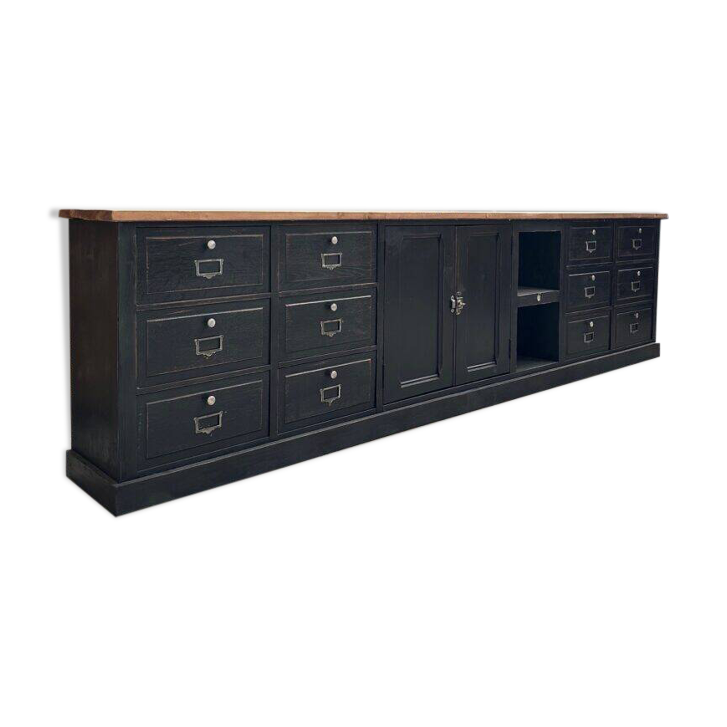 Handcrafted enfilade