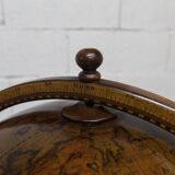 Bar globe maps rolling world