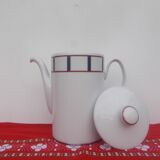 Blue and red Basque coffee maker