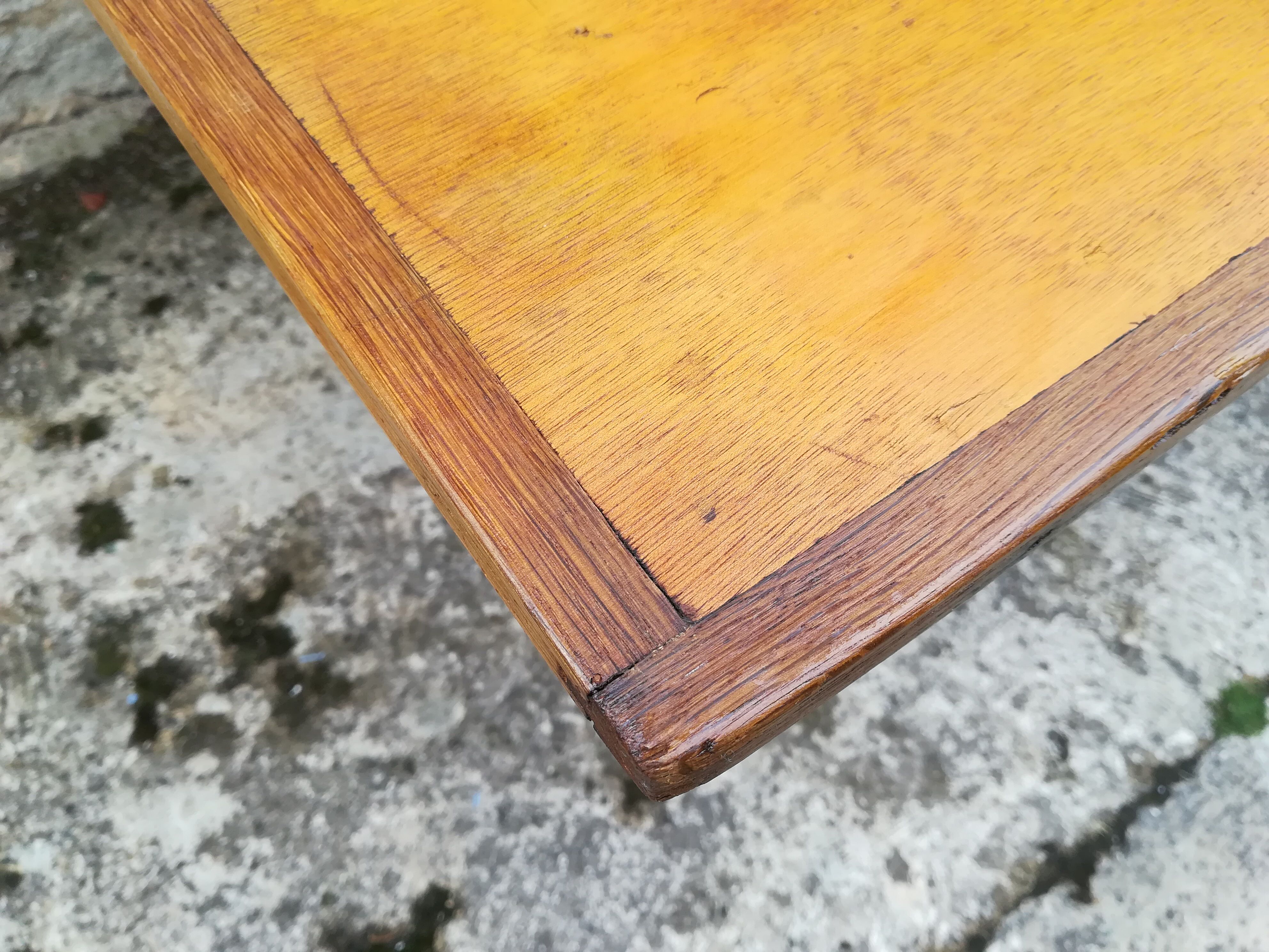 Trestles tray table