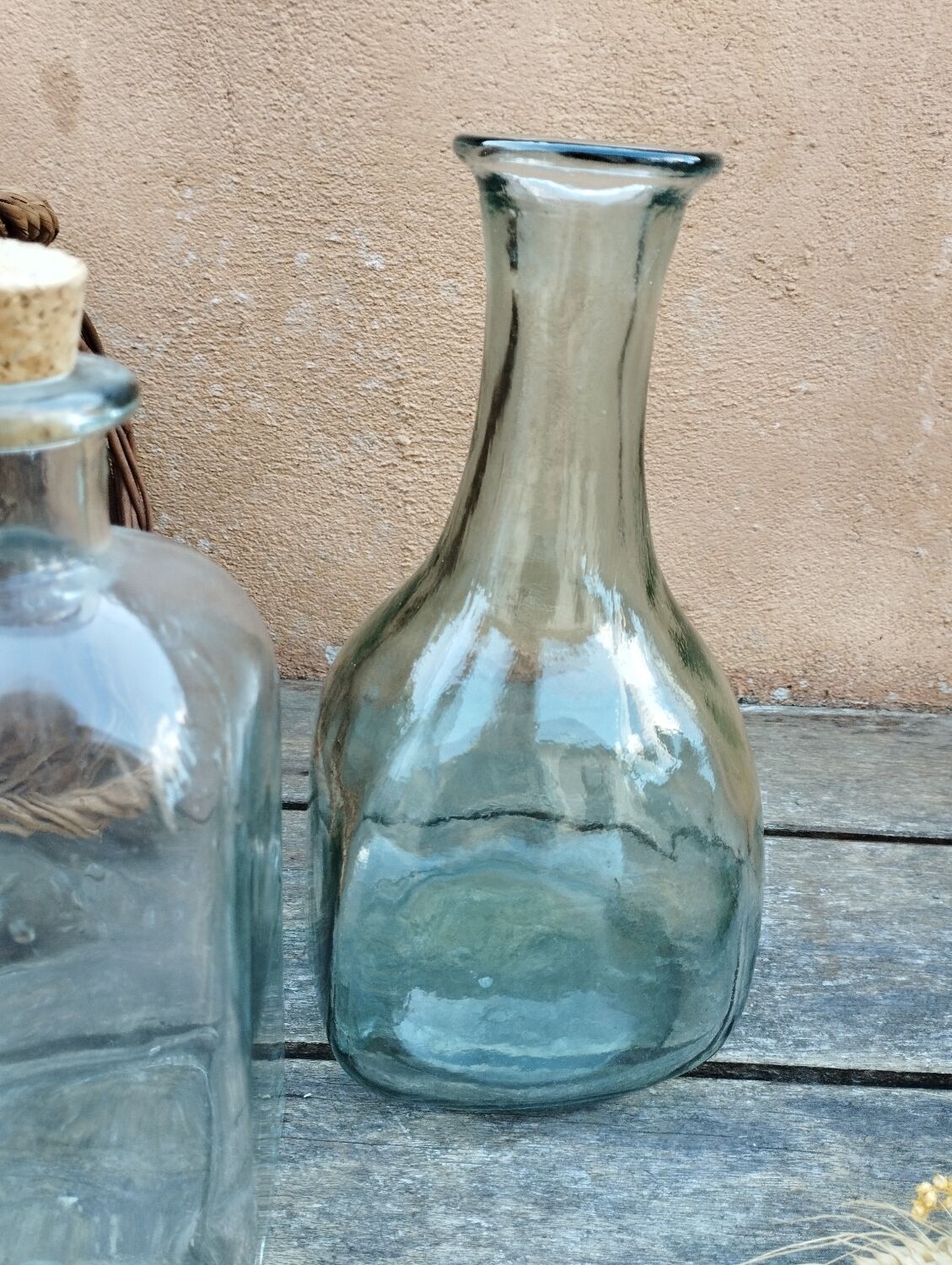 Duo of bottles/carafes, vintage