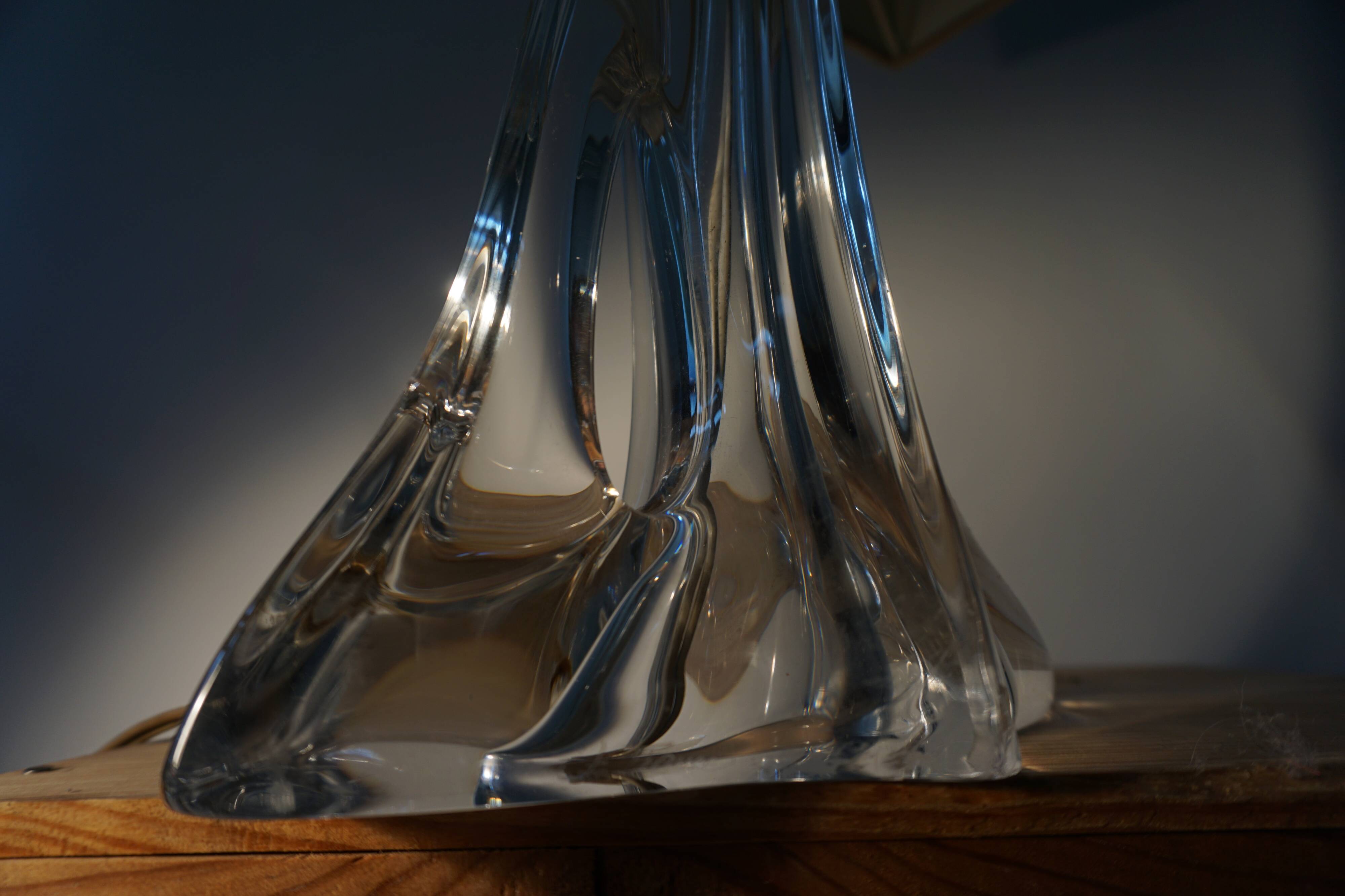 Lampe en cristal signée Daum France