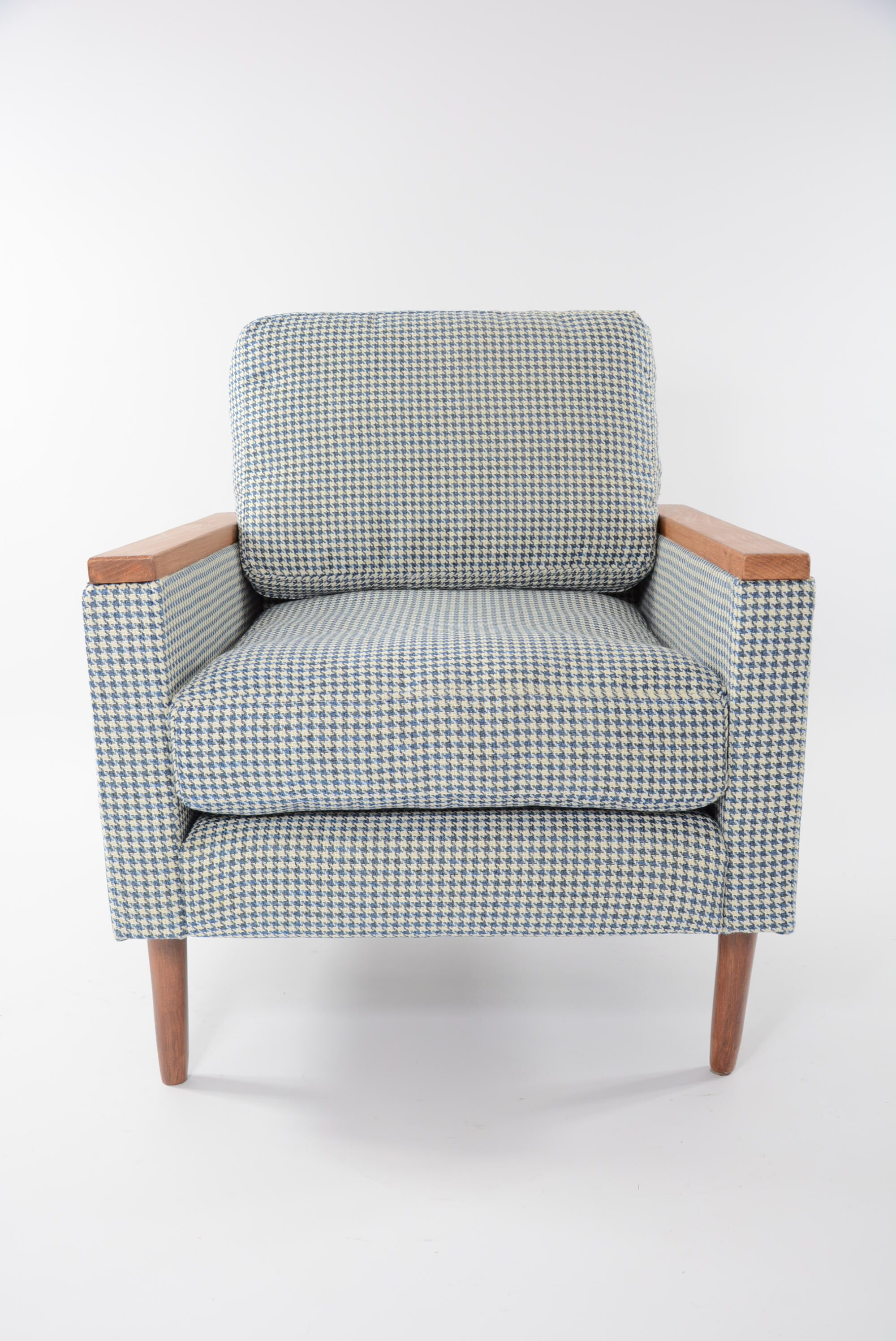 Cube armchair blue houndstooth