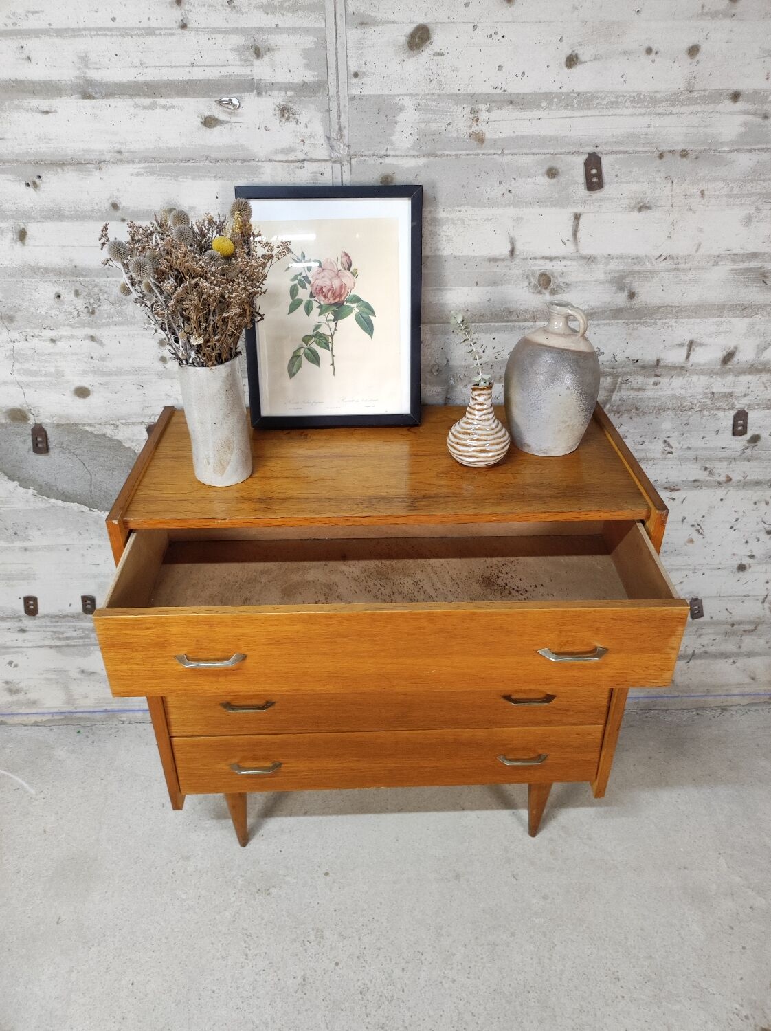 Vintage chest of drawers
