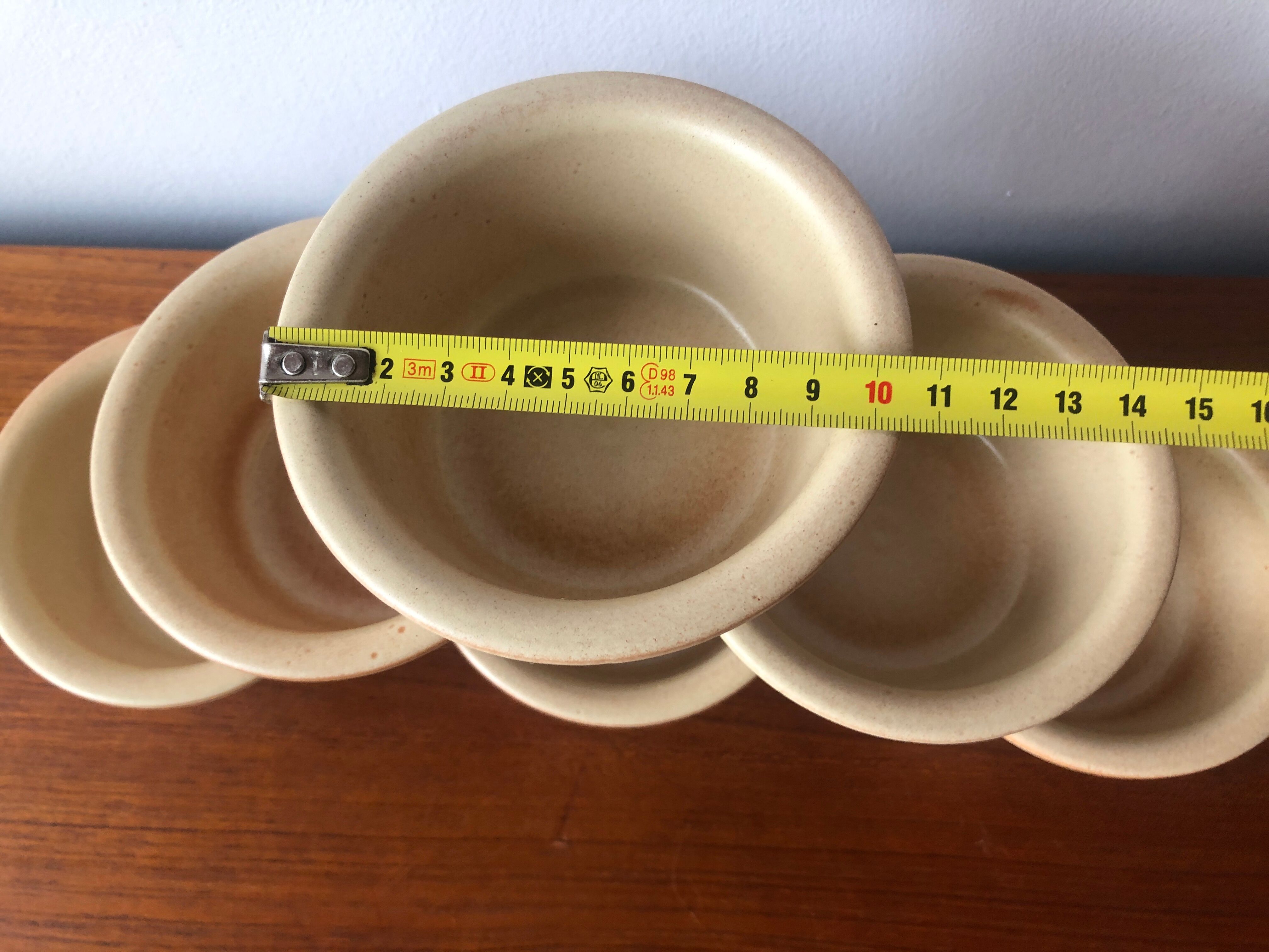 Natural stoneware cups