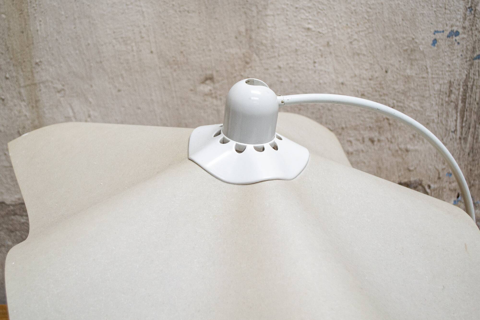 Lampada da tavolo modello "Area curva". di Mario Bellini per Artemide, Italia, 1974