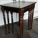 Set de trois tables gigogne dessus cuir
