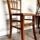 2 chaises bistrot en bois clair