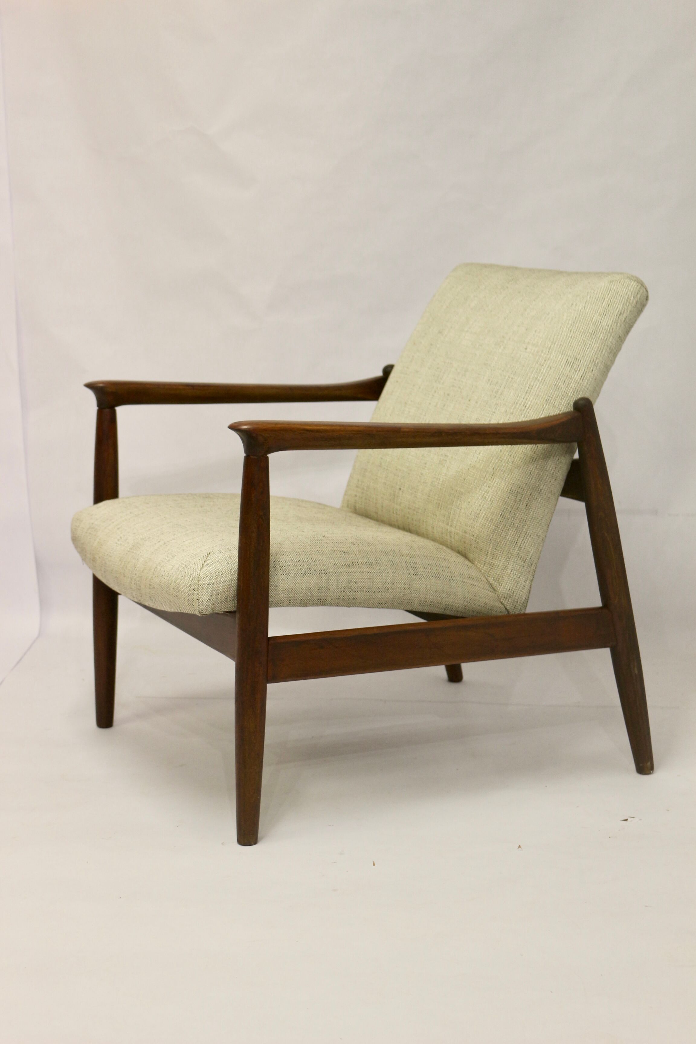 Armchair GFM-142 by Edmund Homa 1960s beige fabric.