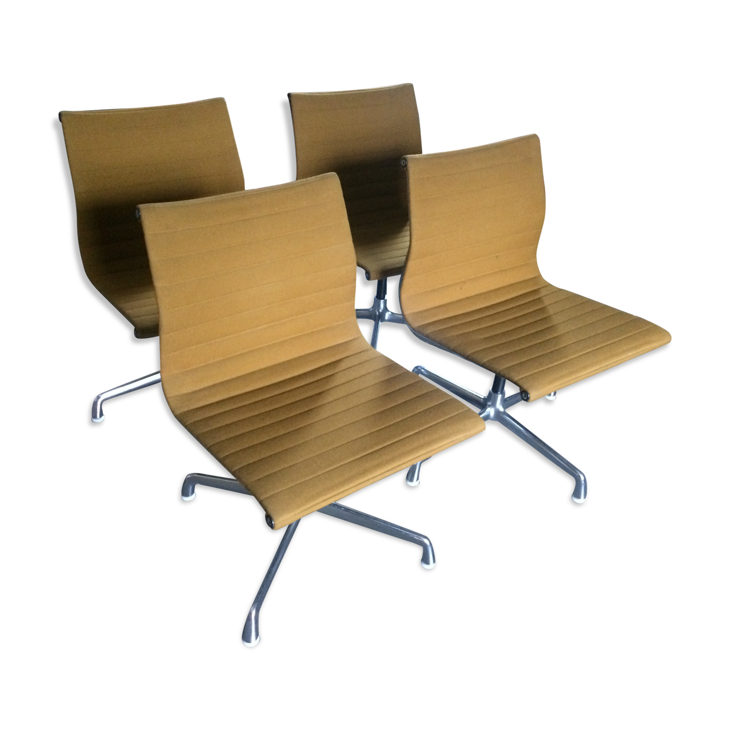 Chairs EA 105 by Charles & Ray Eames for Herman Miller