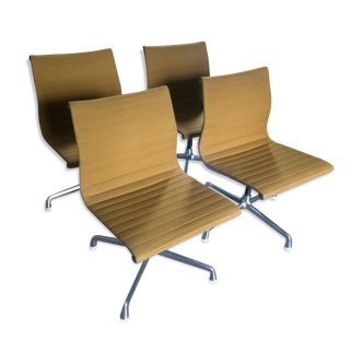 Chairs EA 105 by Charles & Ray Eames for Herman Miller
