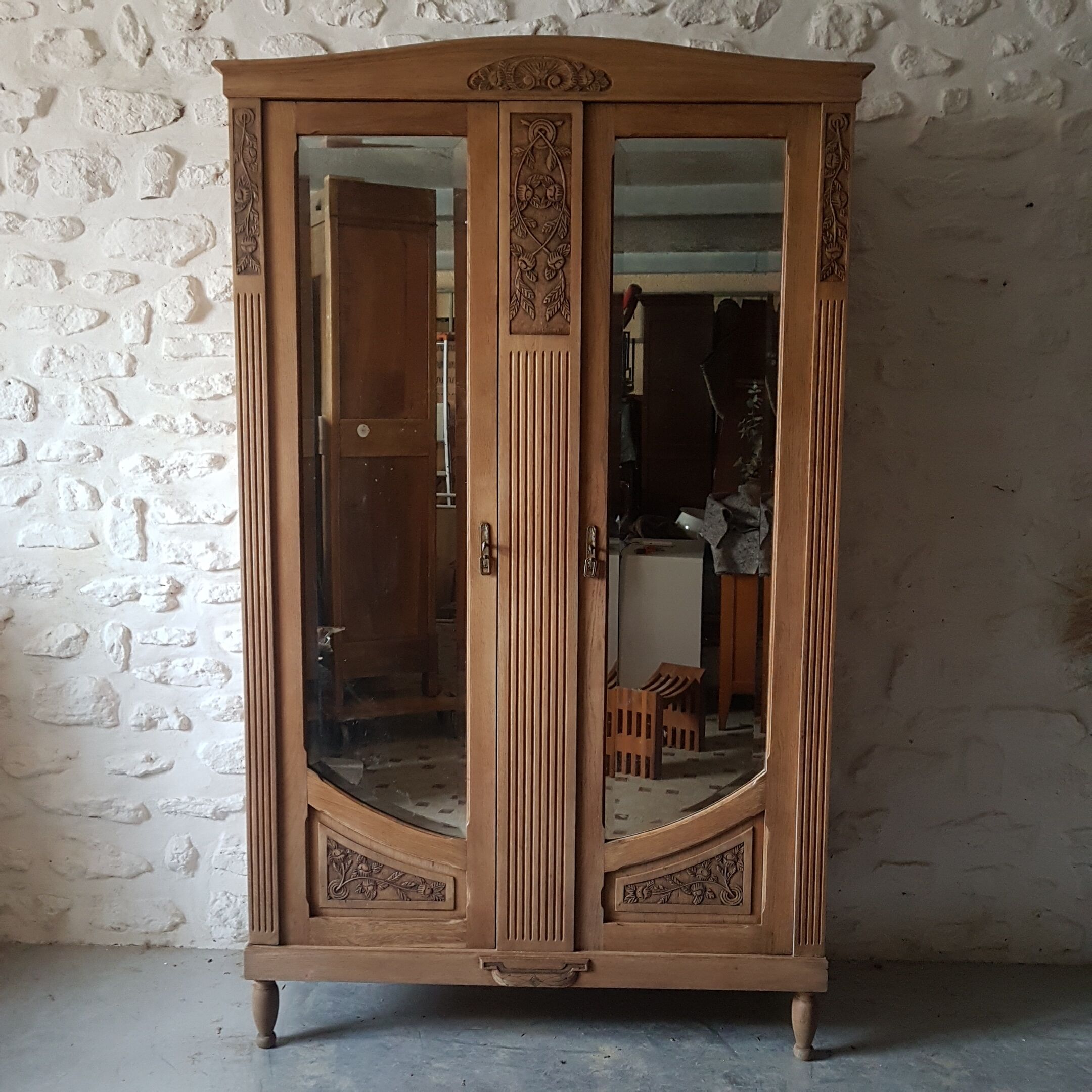 Art deco oak cabinet