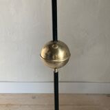 Lampadaire tripode vintage metal noir et boule laiton